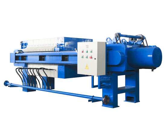 液壓式壓濾機(jī)1.jpg 液壓式壓濾機(jī)1.jpg